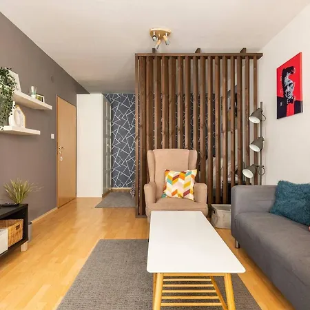 Apartment Cozy 44sqm Near Major Transport Aldi Budapest