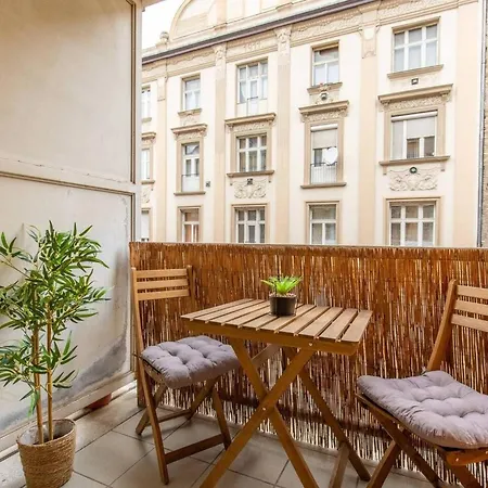 Cozy 44sqm Near Major Transport Aldi Apartment *