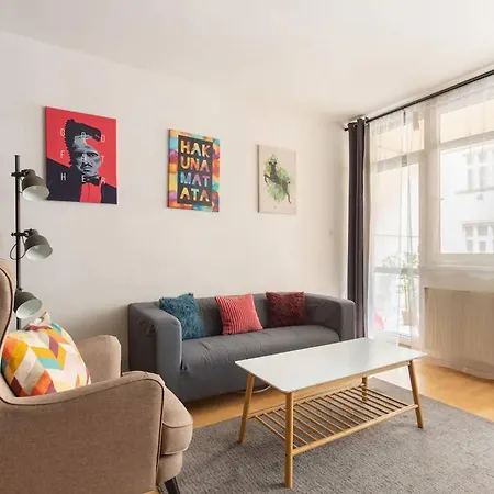 Cozy 44sqm Near Major Transport Aldi Apartment