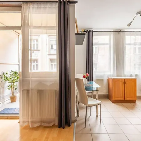 Cozy 44sqm Near Major Transport Aldi * Budapest