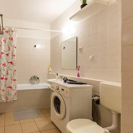 Cozy 44sqm Near Major Transport Aldi Apartment Budapest